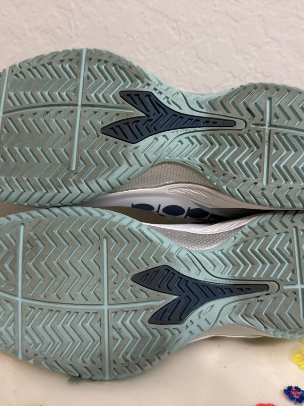 Diadora Torneo Women’s Tennis Shoes - Picture 6 of 8